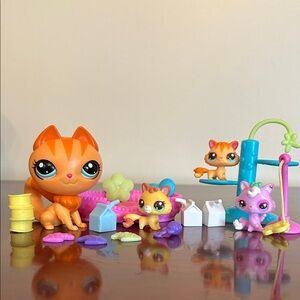 Littlest Pet Shop Magic Motion Baby Kitty Playtime 32681. Hasbro 2011.
